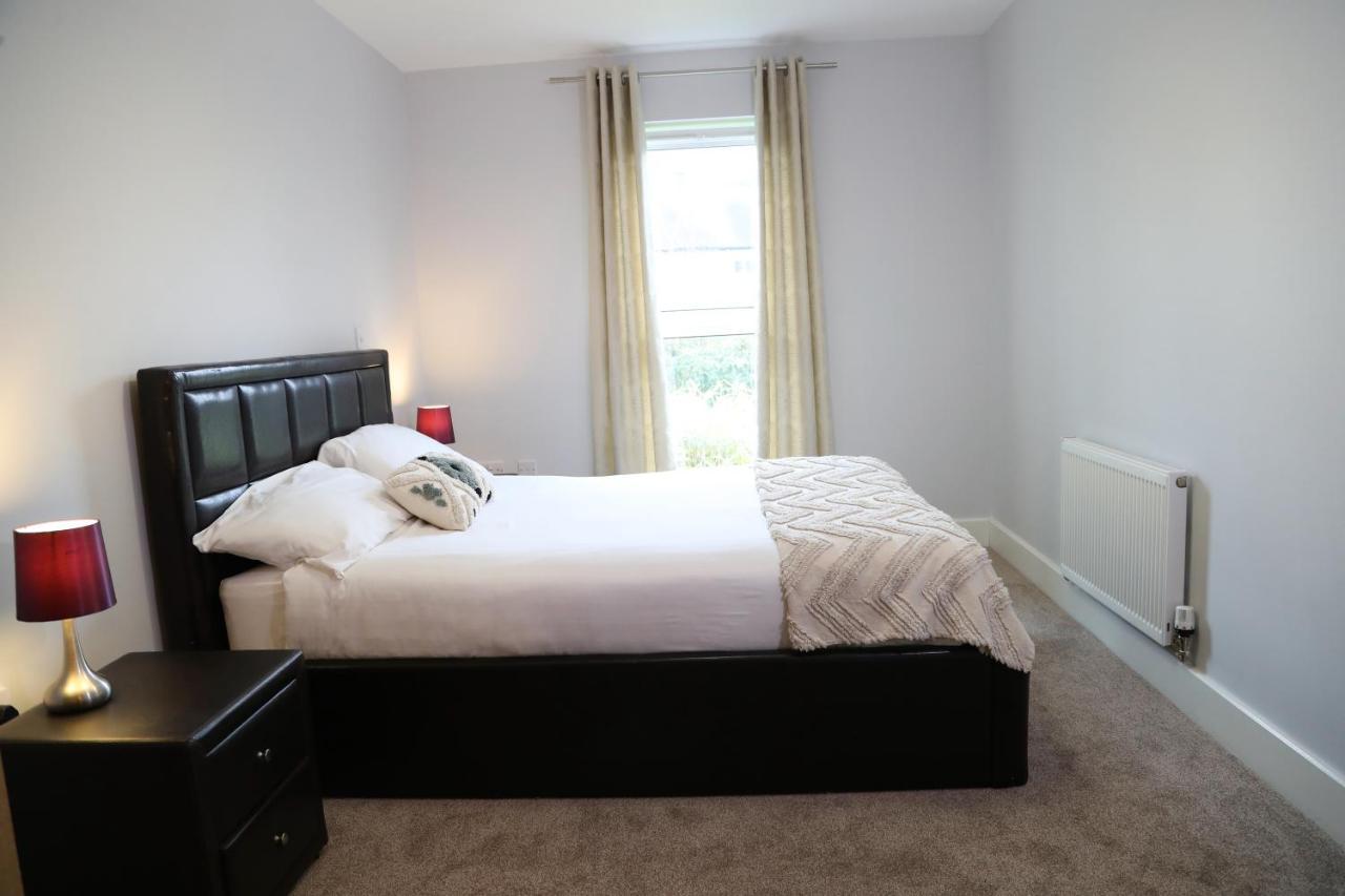 Letting Serviced Apartments - Central St Albans ภายนอก รูปภาพ